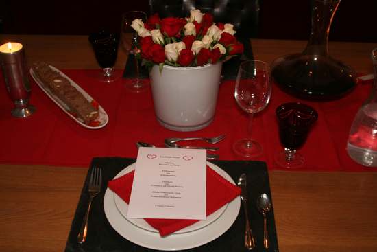 Candlelight zu Valentinstag - ist doch romantisch, oder? Candlelight zu Valentinstag - ist doch romantisch, oder?
