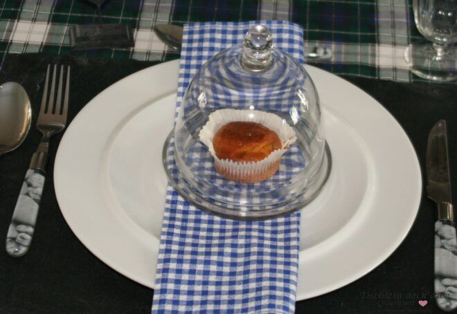 Tellerdeko für die schottische Tischdekoration