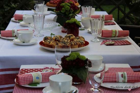 Geburtstagsdekoration - Tischlein deck dich