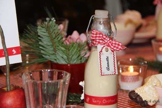 Gastgeschenk Tischkarte Bügelflasche