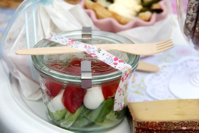 Picknick Salat im Glas