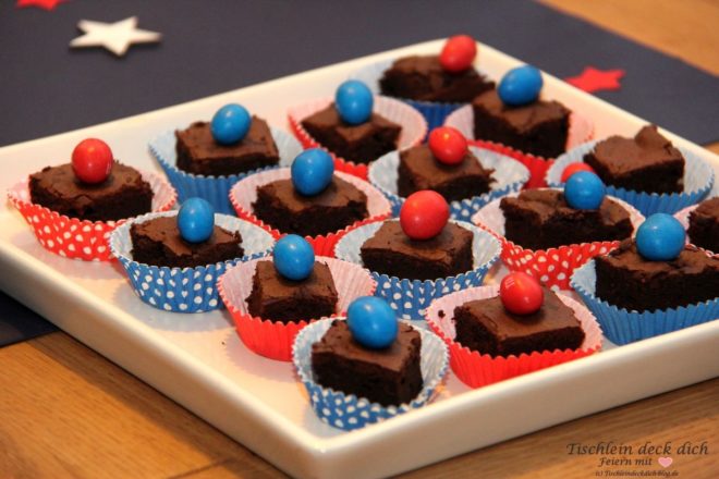 USA Wahlparty Tischdeko Stars and Stripes Brownies