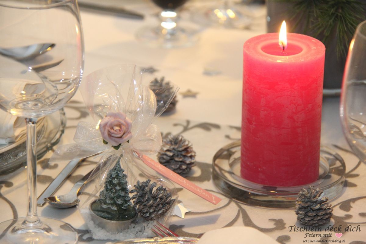 elegante-weihnachtstafel-rosa