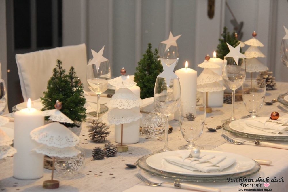Weihnachtliche Tischdekoration vintage