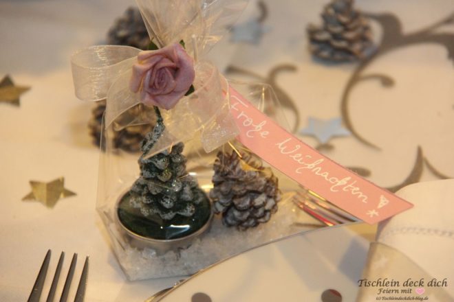 elegante-weihnachtstafel-gastgeschenk