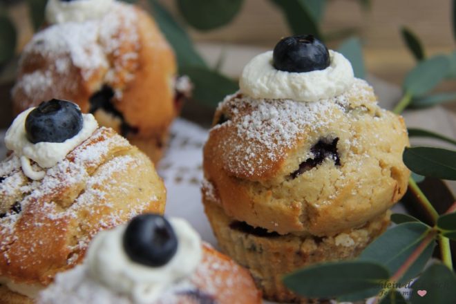 Blaubeer Muffins für die herbstliche Tischdekoration