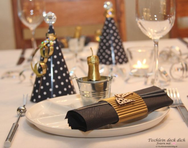 Silvesterfeier Tischdeko gold schwarz