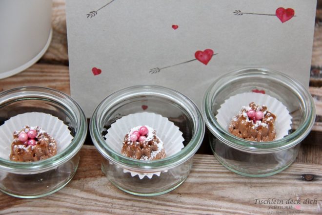 Tischdekoration zur Kommunion