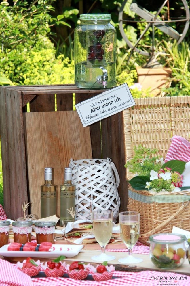 bree minis-picknick-summer-essential