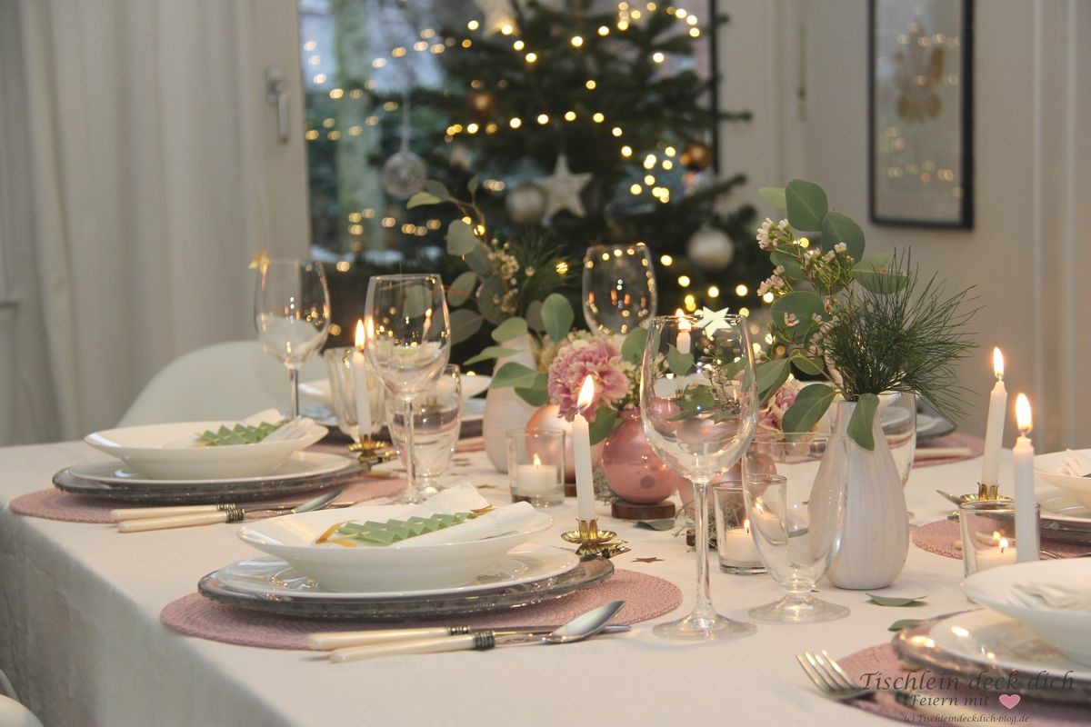 weihnachtliche Tischdekoration für Rosafans