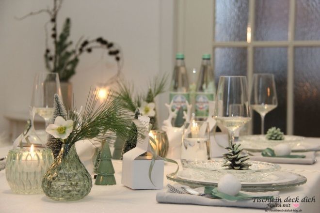 Scandi Style weihnachtliche Tischdekoration