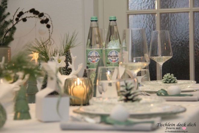 Scandi Style weihnachtliche Tischdekoration
