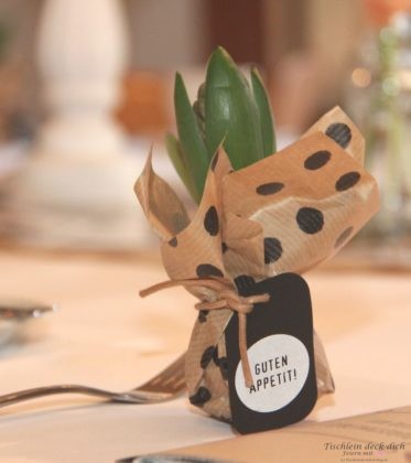 Gastgeschenk-mit-Hyazinthe