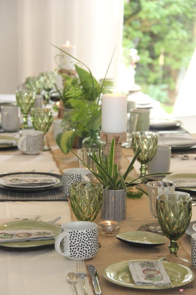 Geburtstagsfrühstück mit meinen Freundinnen, Tischdeko im Botanical Style