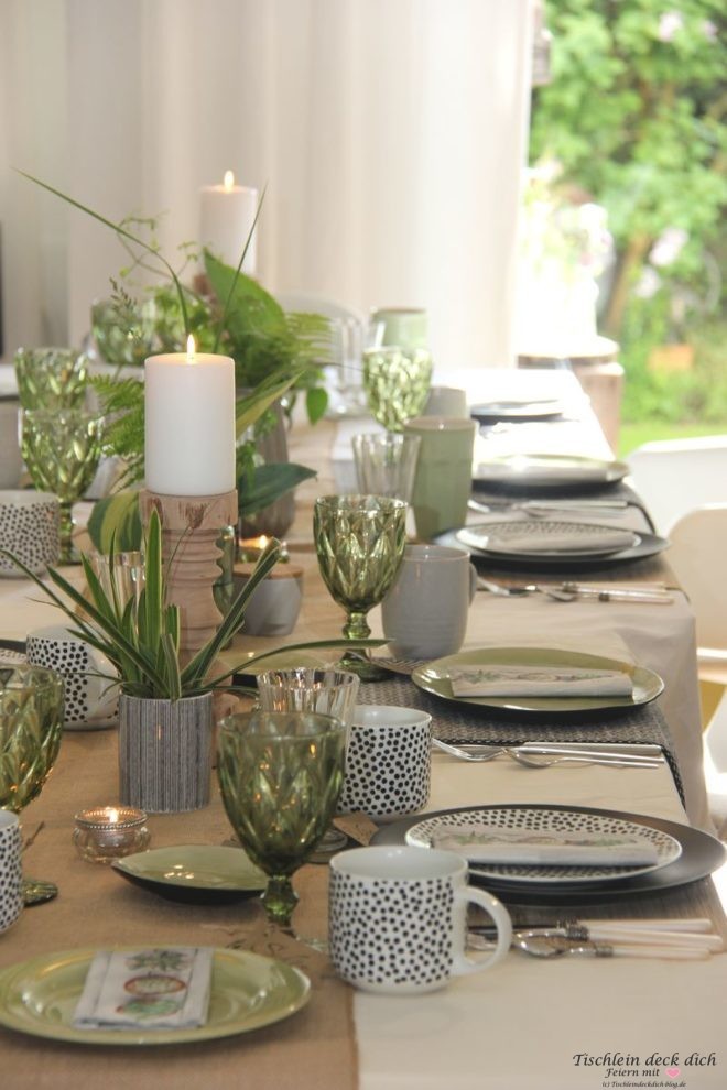 Geburtstagsfrühstück mit meinen Freundinnen, Tischdeko im Botanical Style