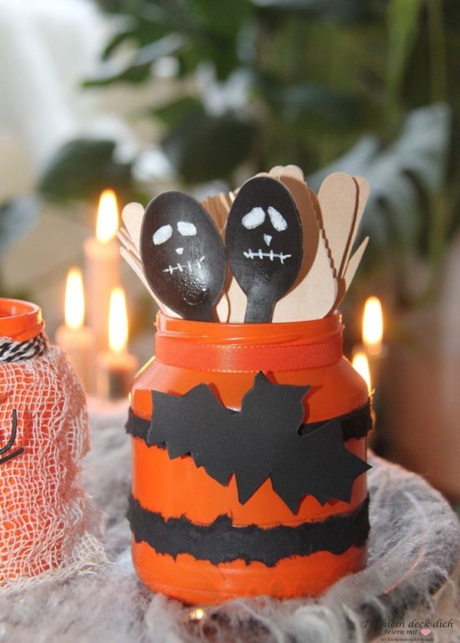 Halloween Dekoration für das Buffet
