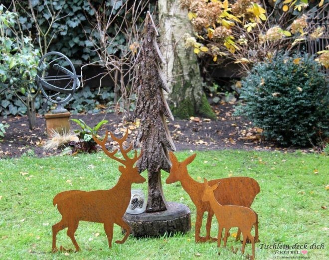 Gartendeko im Winter Rostobjekte