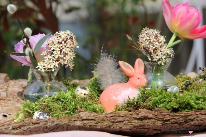 Fruehlingsdeko mit Baumrinde fuer Ostern