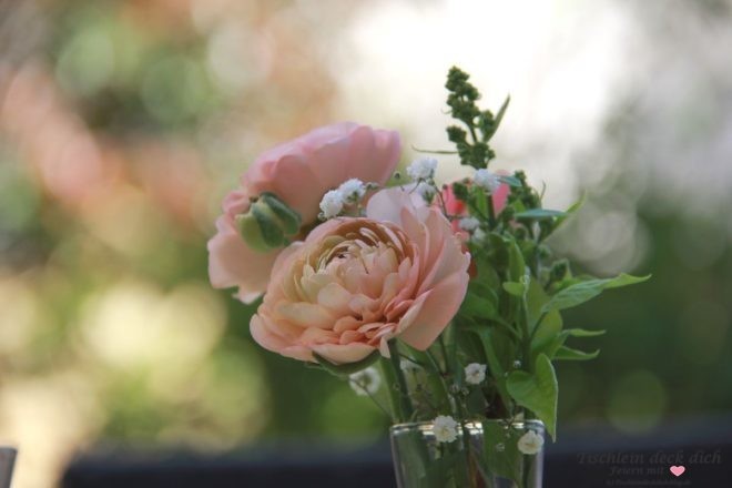 Blumendeko zum Muttertag