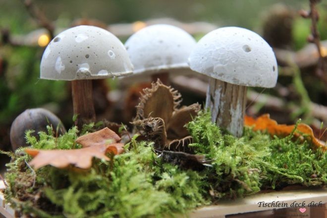 Basteln im Herb, kleine Pilze aus Beton