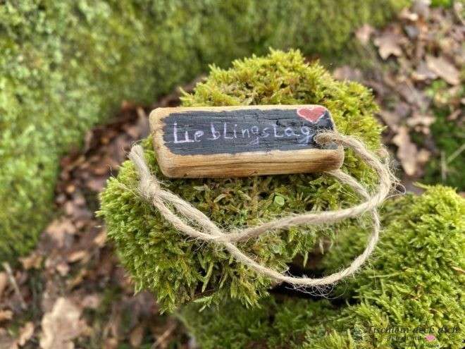kleine Glücksbringer aus Treibholz 