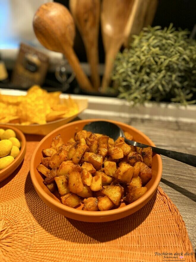 Tapas patatas brava