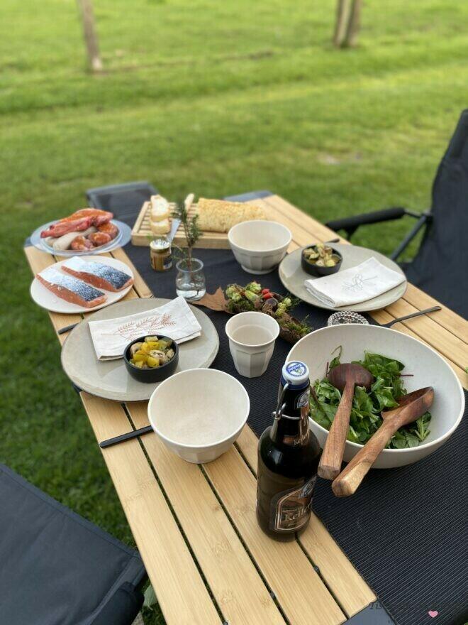 Grillabend am Wohnmobil Haus Waldfrieden