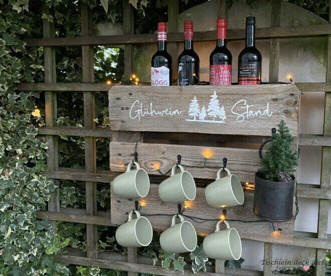 Kleiner Glühweinstand im Garten