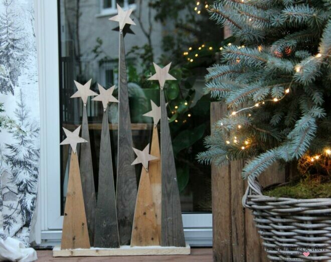 weihnachtliche-Balkondekoration
