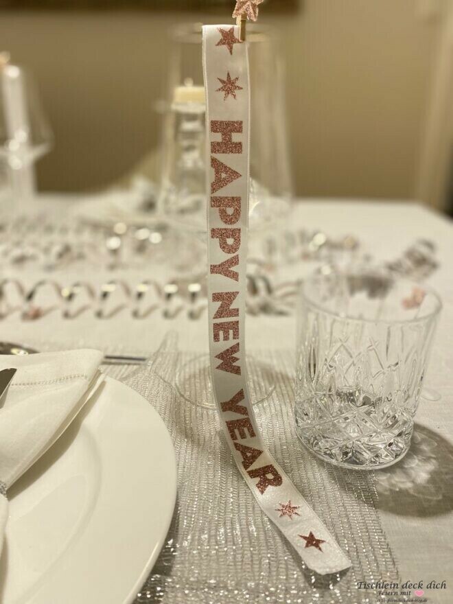Happy New Year-Tischdeko für Silvester