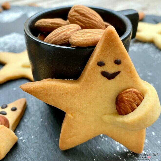 weihnachtliche Sternenmännchen backen
