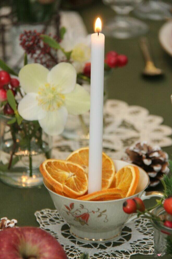 weihnachtliche Tischdeko wie zu Omas Zeiten