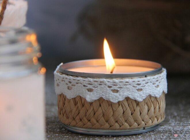 Kerzen gießen in einer Konservendose