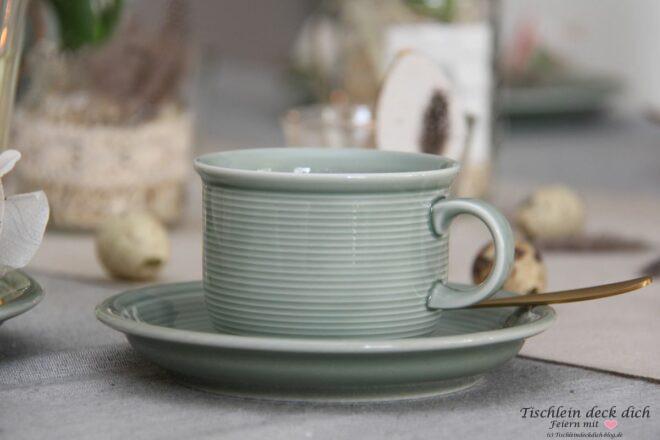 Porzellan in Farbe Moss grün