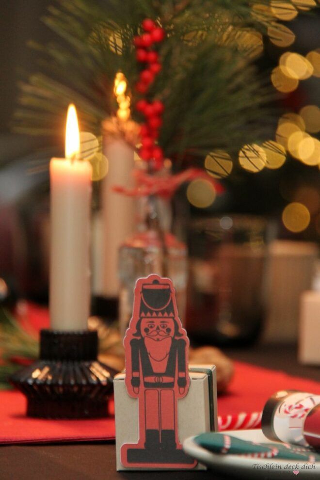 Nussknackerliebe, Gastgeschenk mit Nussknacker