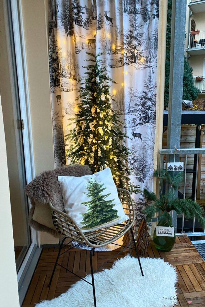 Balkon weihnachtlich dekorieren