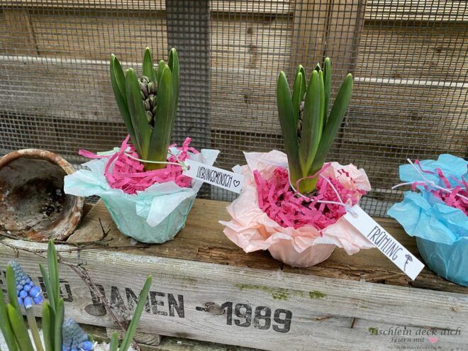 Frühlingshaftes DIY mit Butterbrotpapier