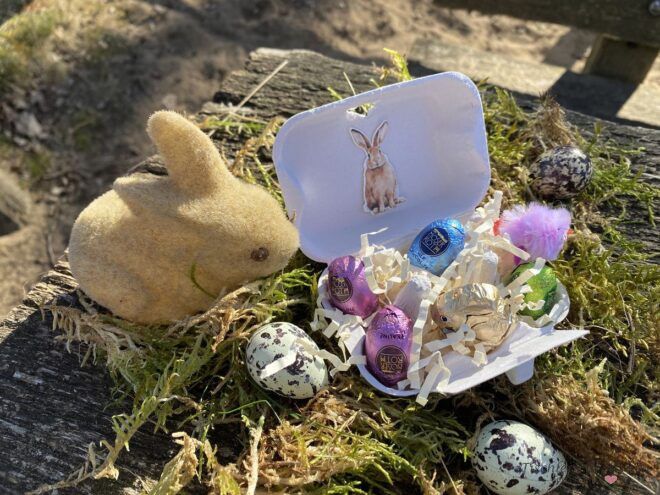 gefüllter Mini-Eierkarton für Ostern