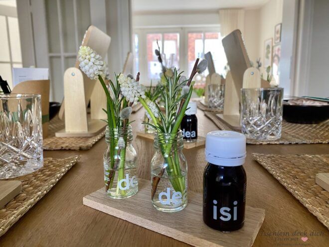 Tischdekoration für einen Beautyabend mit Freundinnen