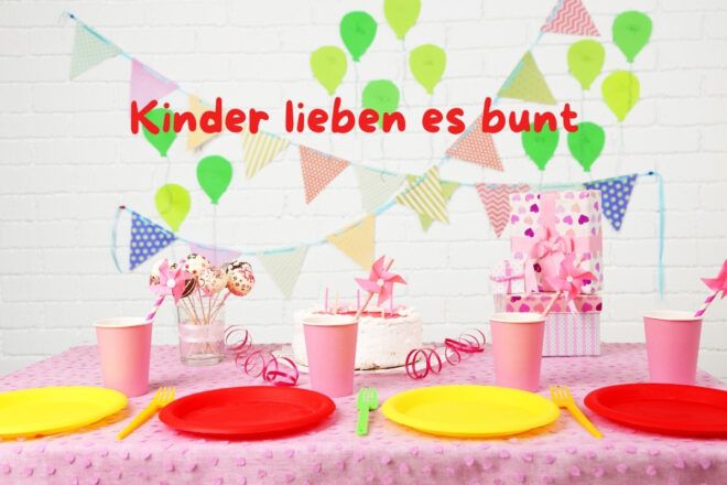 Kindertisch für eine Gartenhochzeit